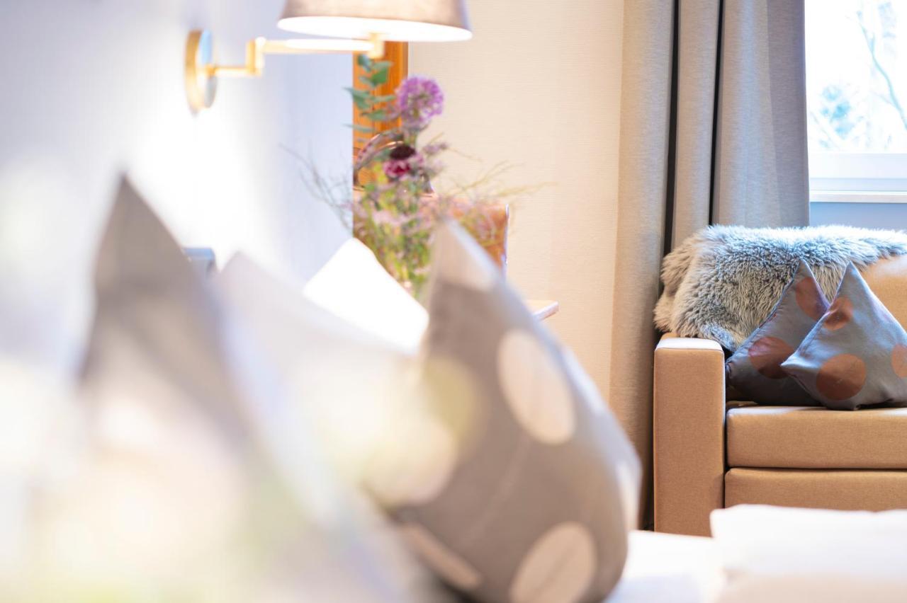Landhotel 3Kronen Adelsdorf Kültér fotó