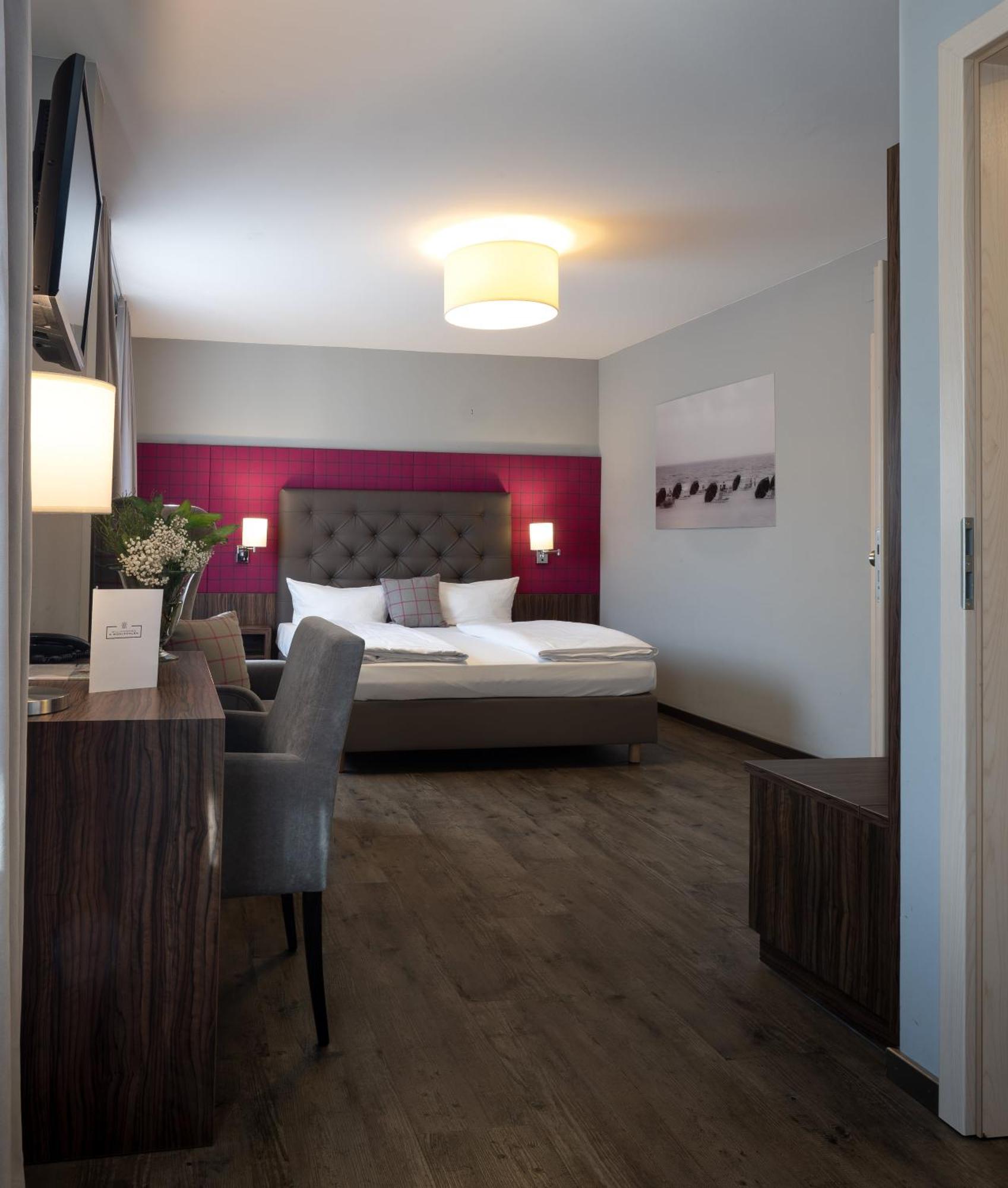 Landhotel 3Kronen Adelsdorf Kültér fotó
