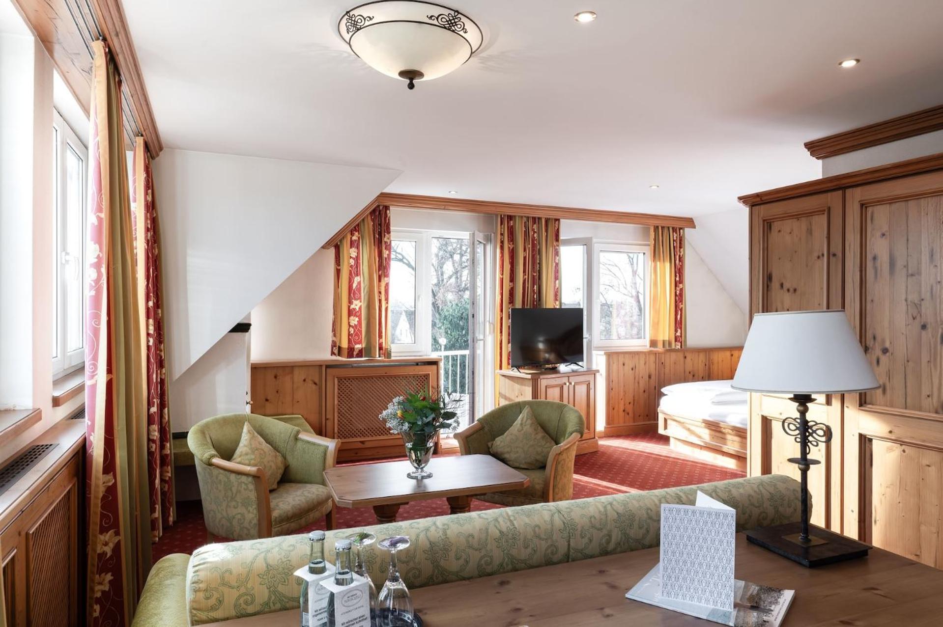 Landhotel 3Kronen Adelsdorf Kültér fotó